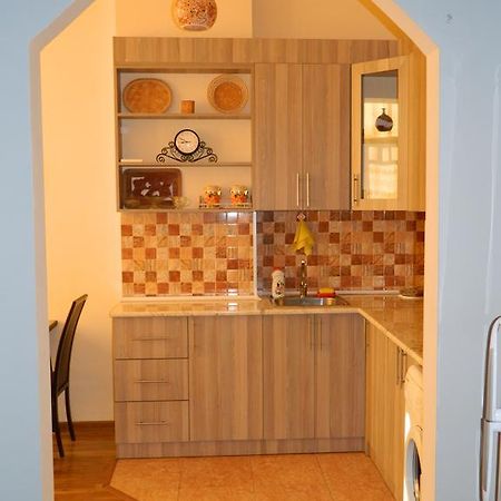 Apartment On Aleksandr Pushkin Street Tbilisi Eksteriør billede