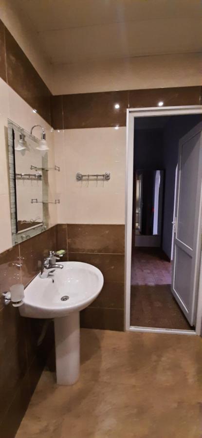 Apartment On Aleksandr Pushkin Street Tbilisi Eksteriør billede