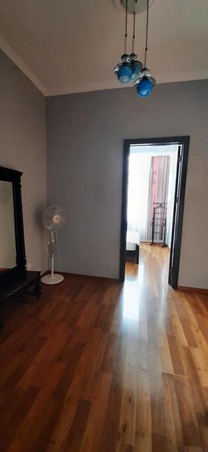 Apartment On Aleksandr Pushkin Street Tbilisi Eksteriør billede